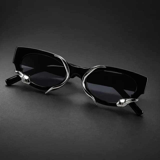 Black Snake-Detail Cat-Eye Fashion Glasses