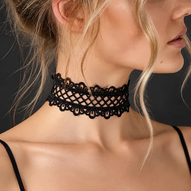 Black Floral Cutout Lace Choker